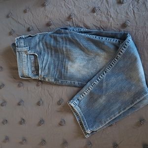 EUC True Religion "Devin" straight leg jeans